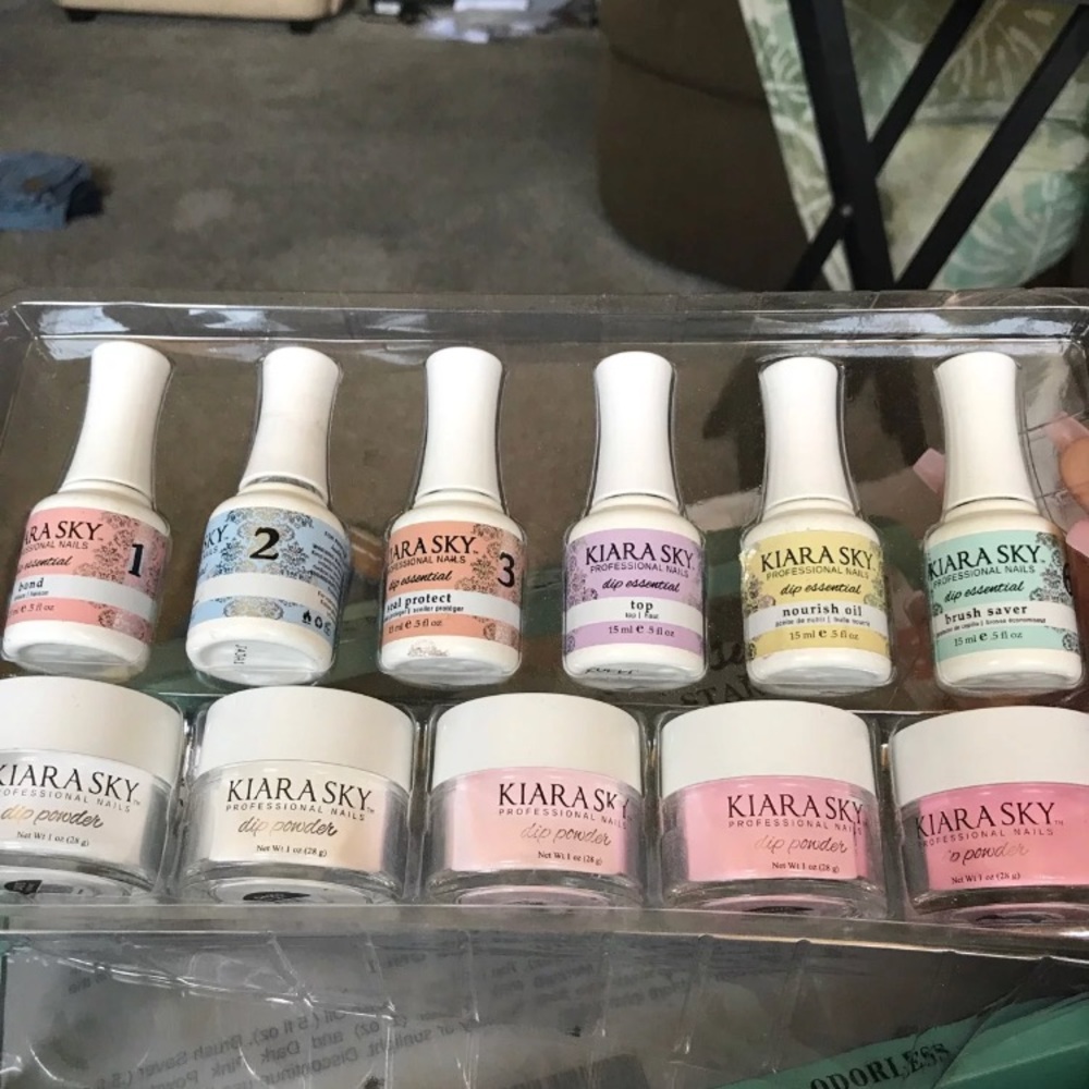 Kiara sky dip powder +DRILL&nails (SOLD ON M)